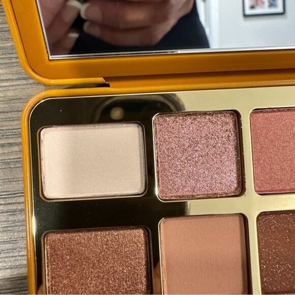 Too Faced On The Fly Eyeshadow Palette Kitty Likes To Scratch - NEW IN BOX - Picture 5 of 8